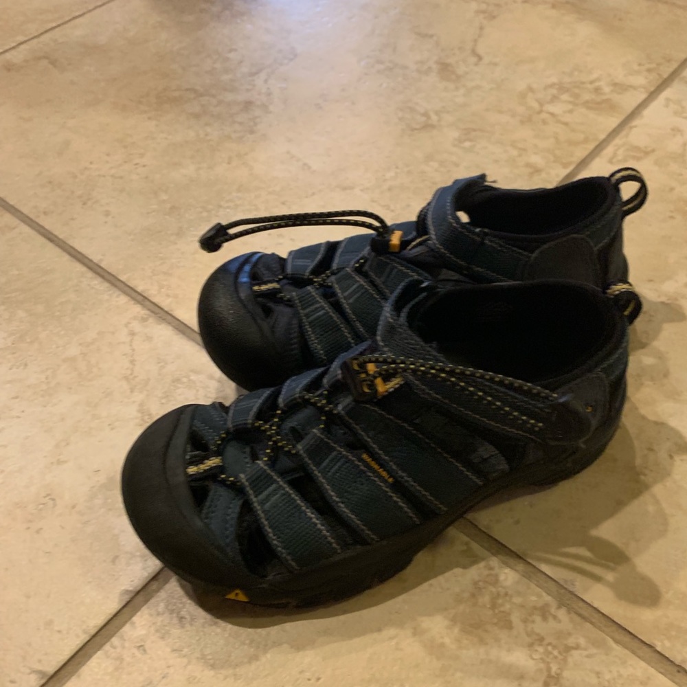 Navy Keen’s